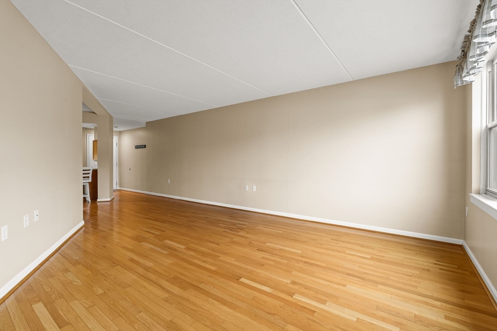 155 George Washington Blvd # 210