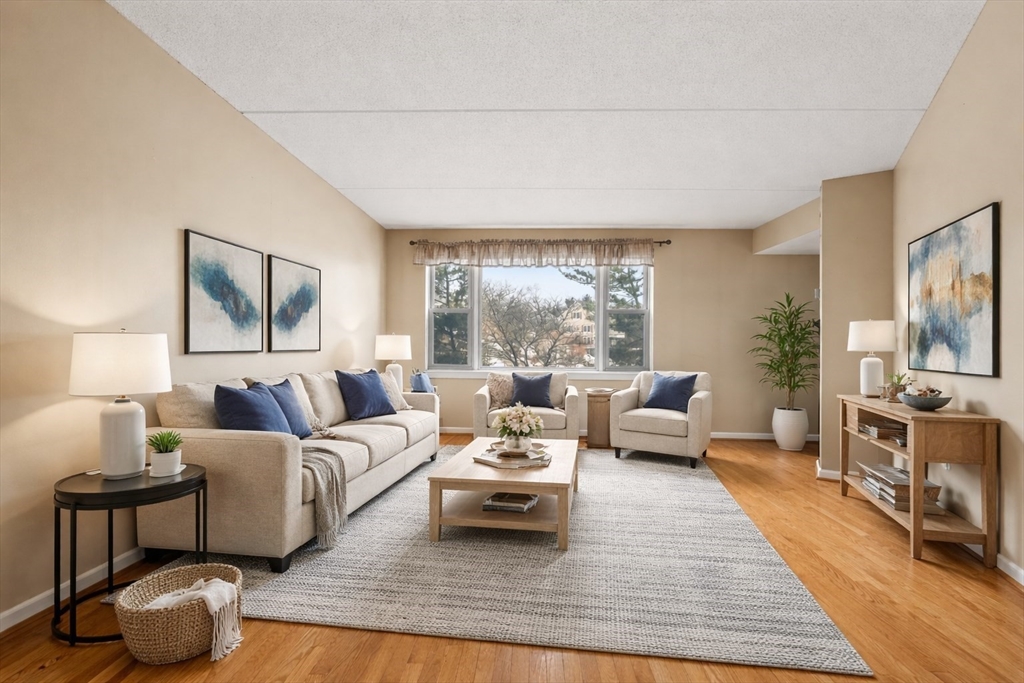 155 George Washington Blvd # 210