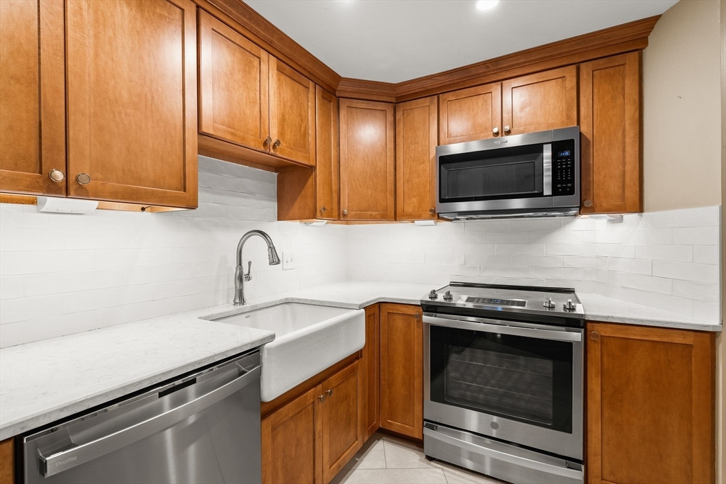 155 George Washington Blvd # 210