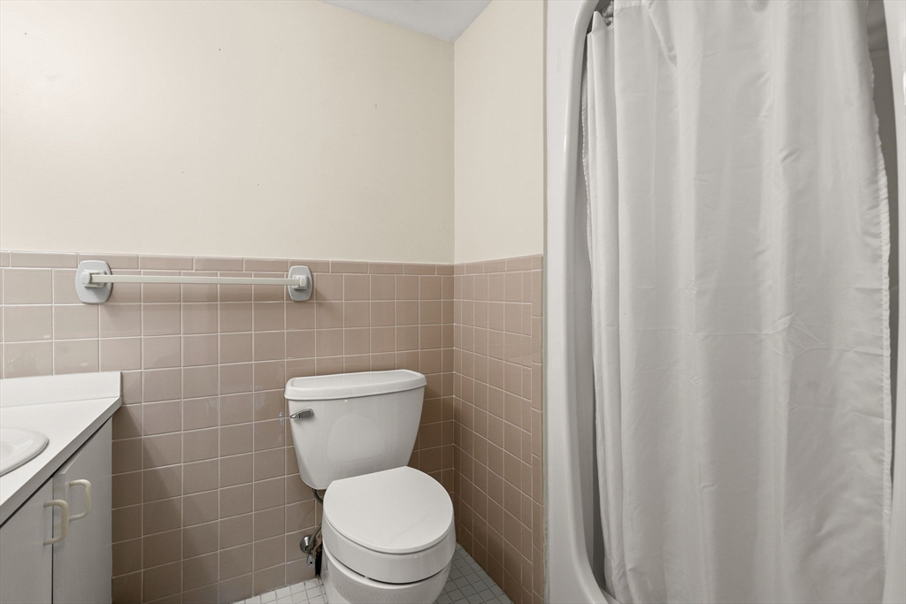 155 George Washington Blvd # 210