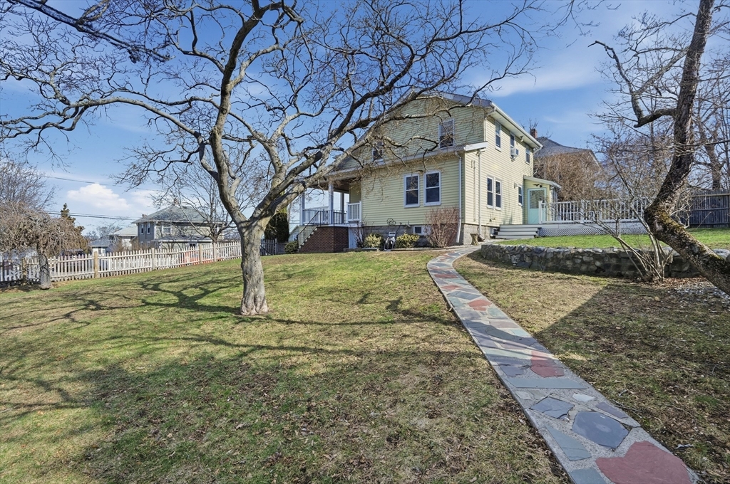 11 Grand View