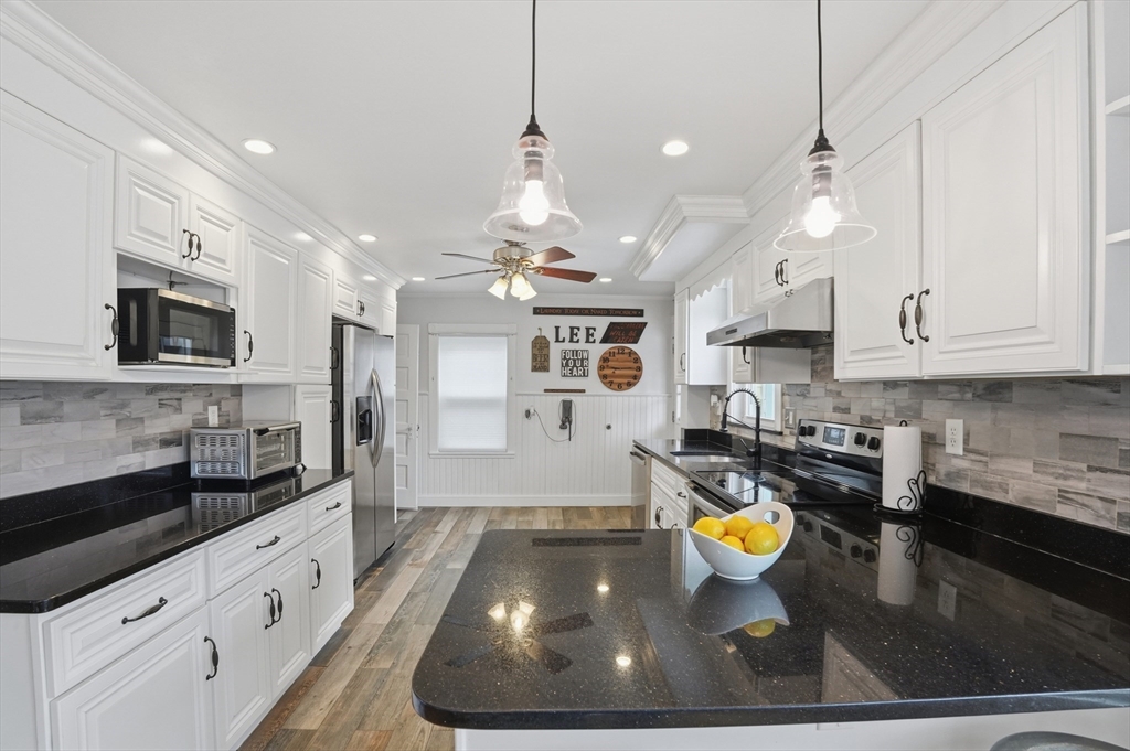 11 Grand View