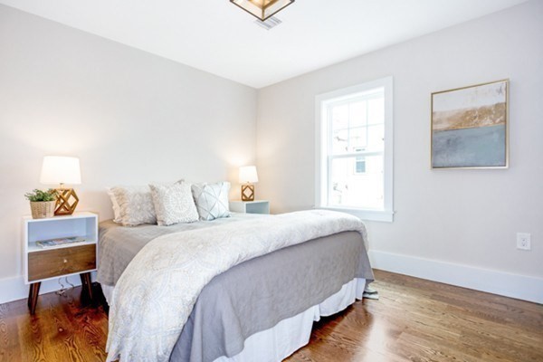 10 Brook St # 1