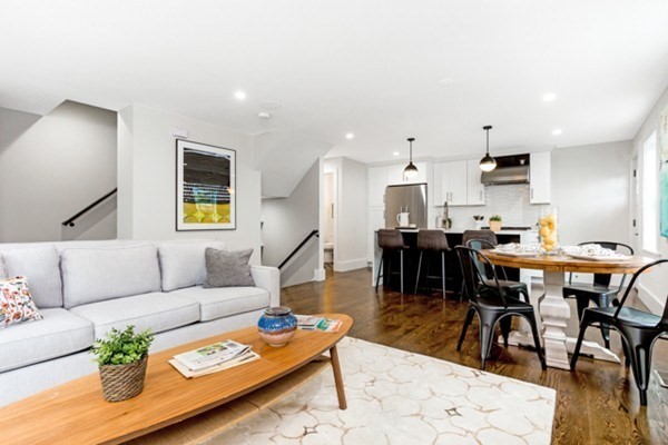 10 Brook St # 1