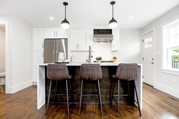 10 Brook St # 1