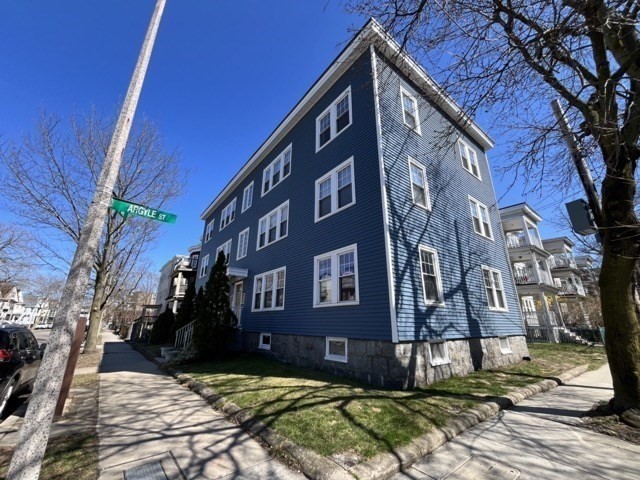 103 Welles Avenue # 1R