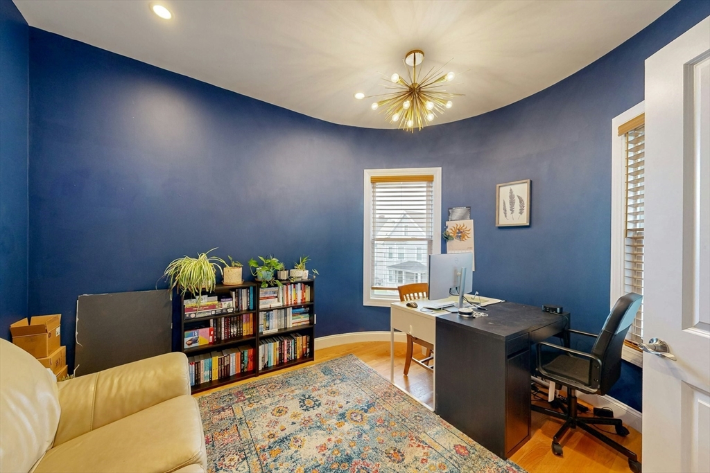 27 Thornley St # 2