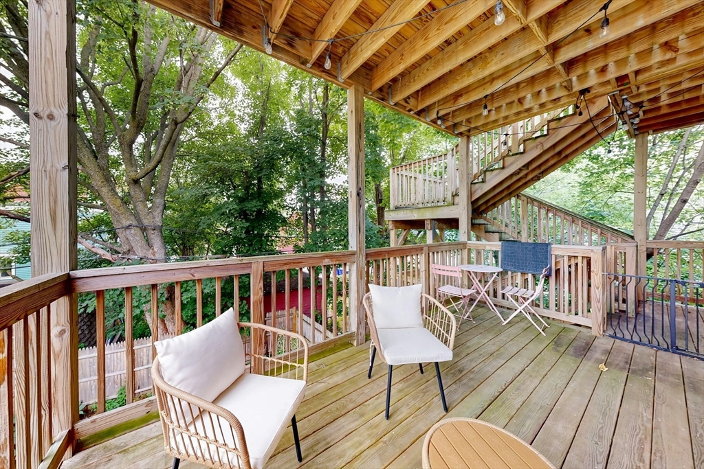 27 Thornley St # 2