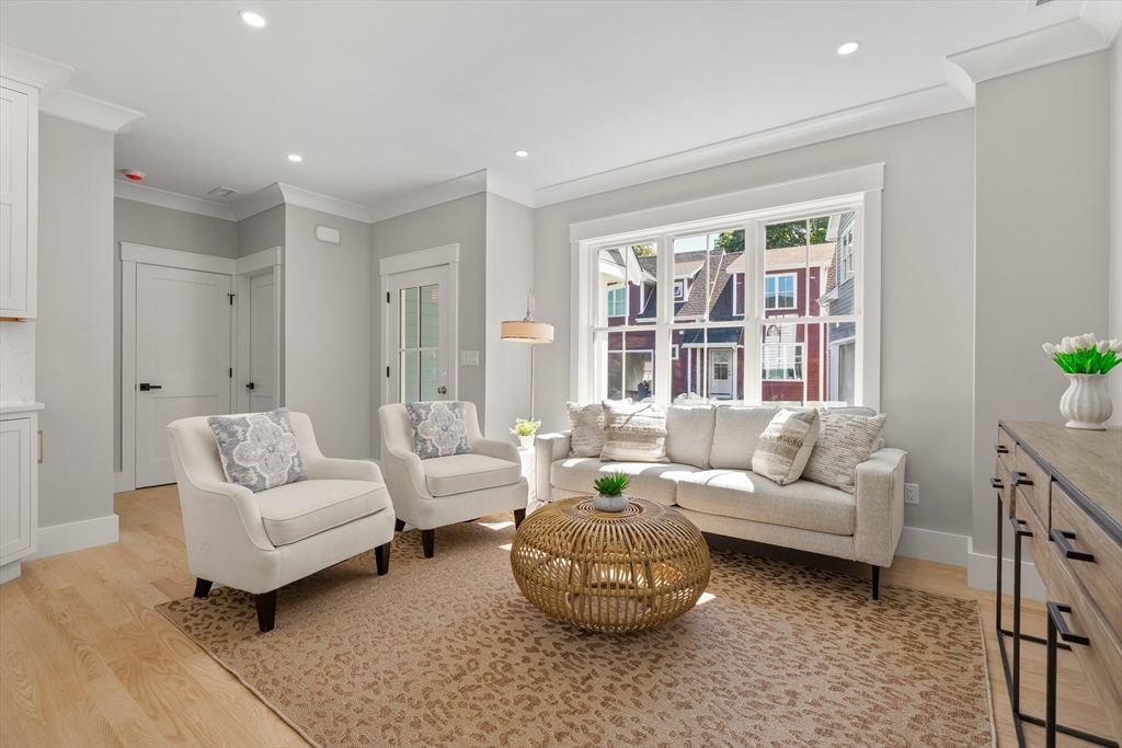 48 Lyons Street # 48