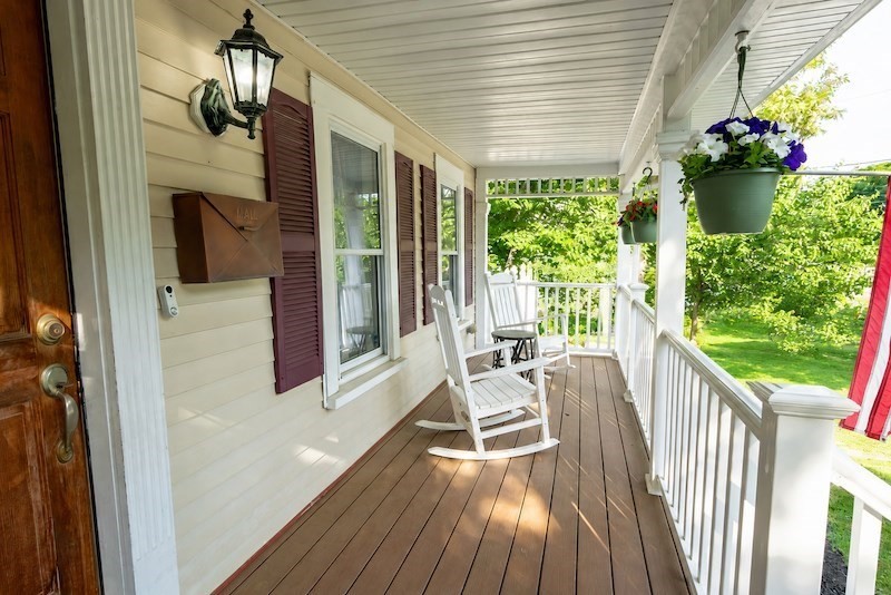 24 Greenhood St
