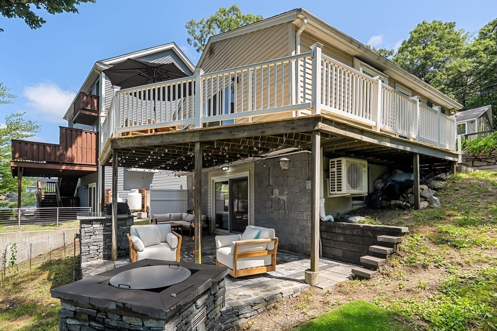 72 Downey St