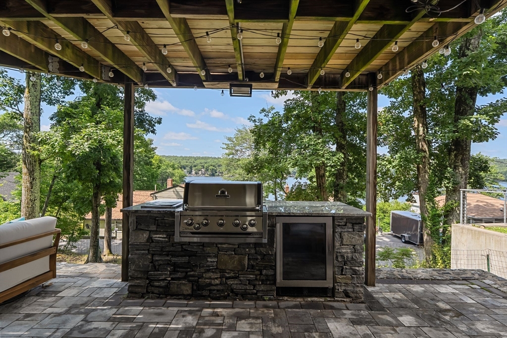 72 Downey St