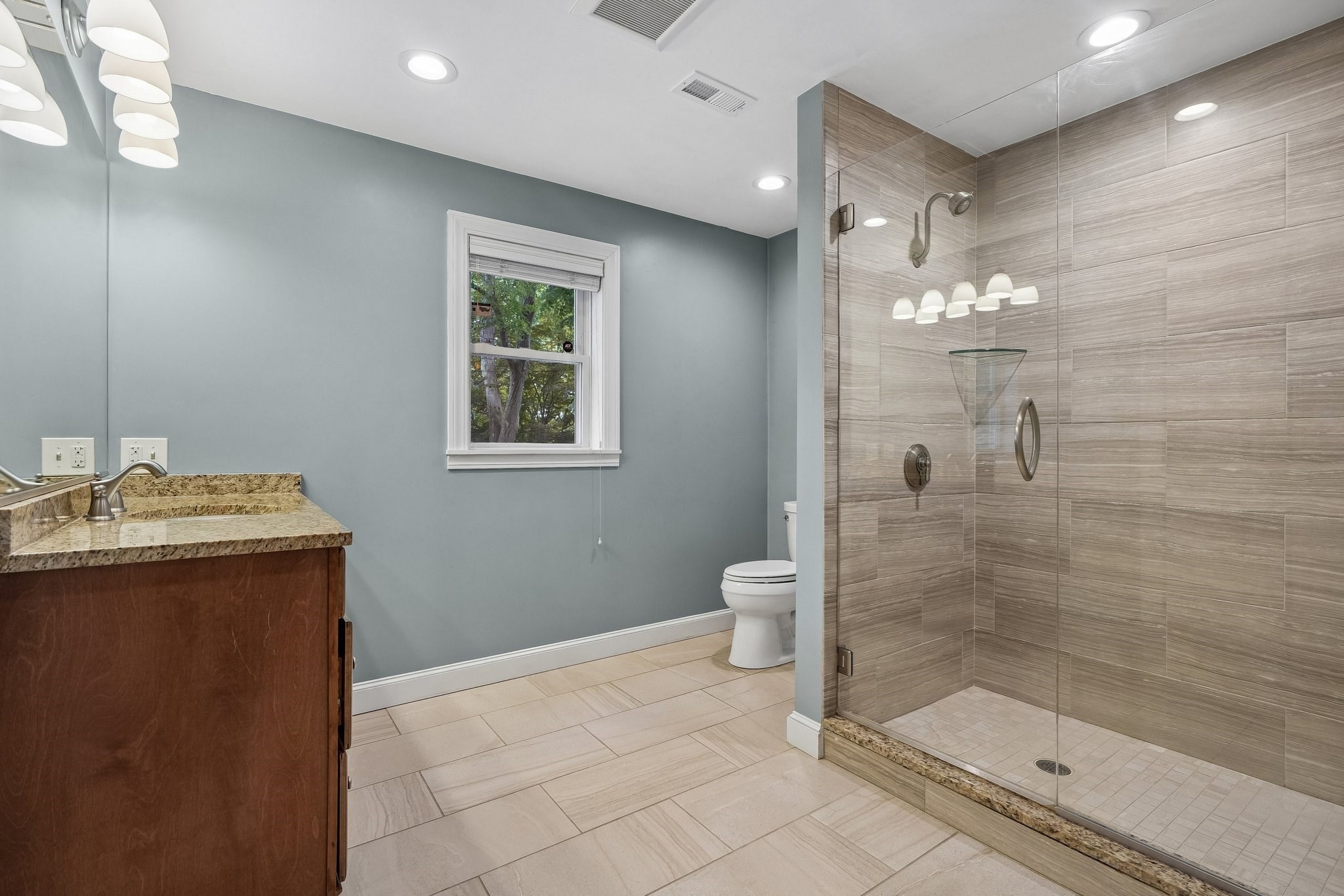 45 Adanac Rd