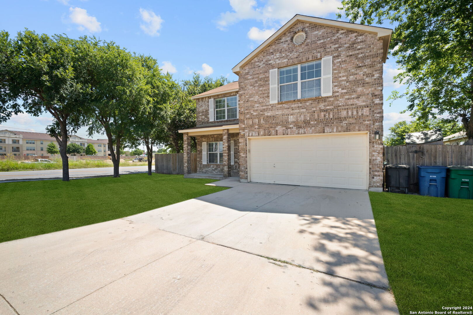 4814 HIGHLAND FARM