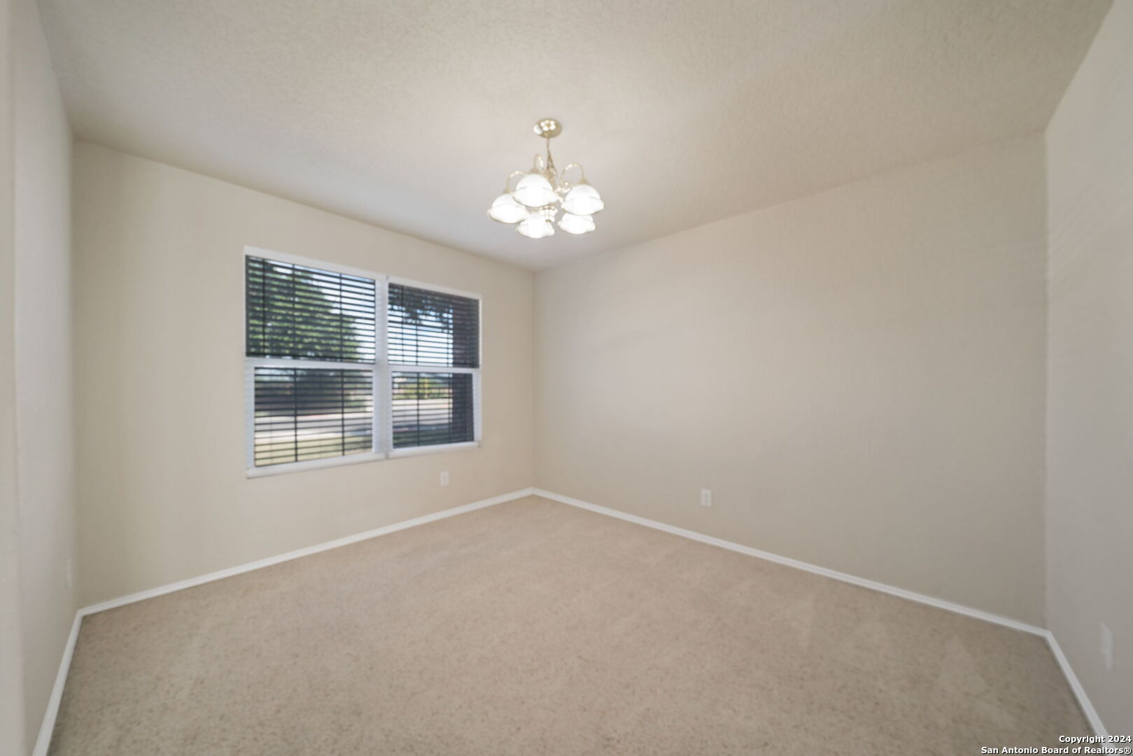 4814 HIGHLAND FARM
