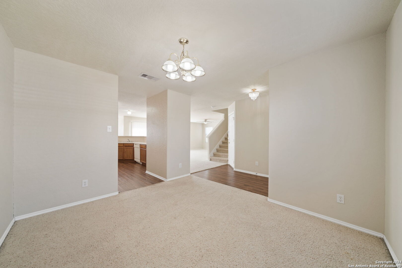 4814 HIGHLAND FARM