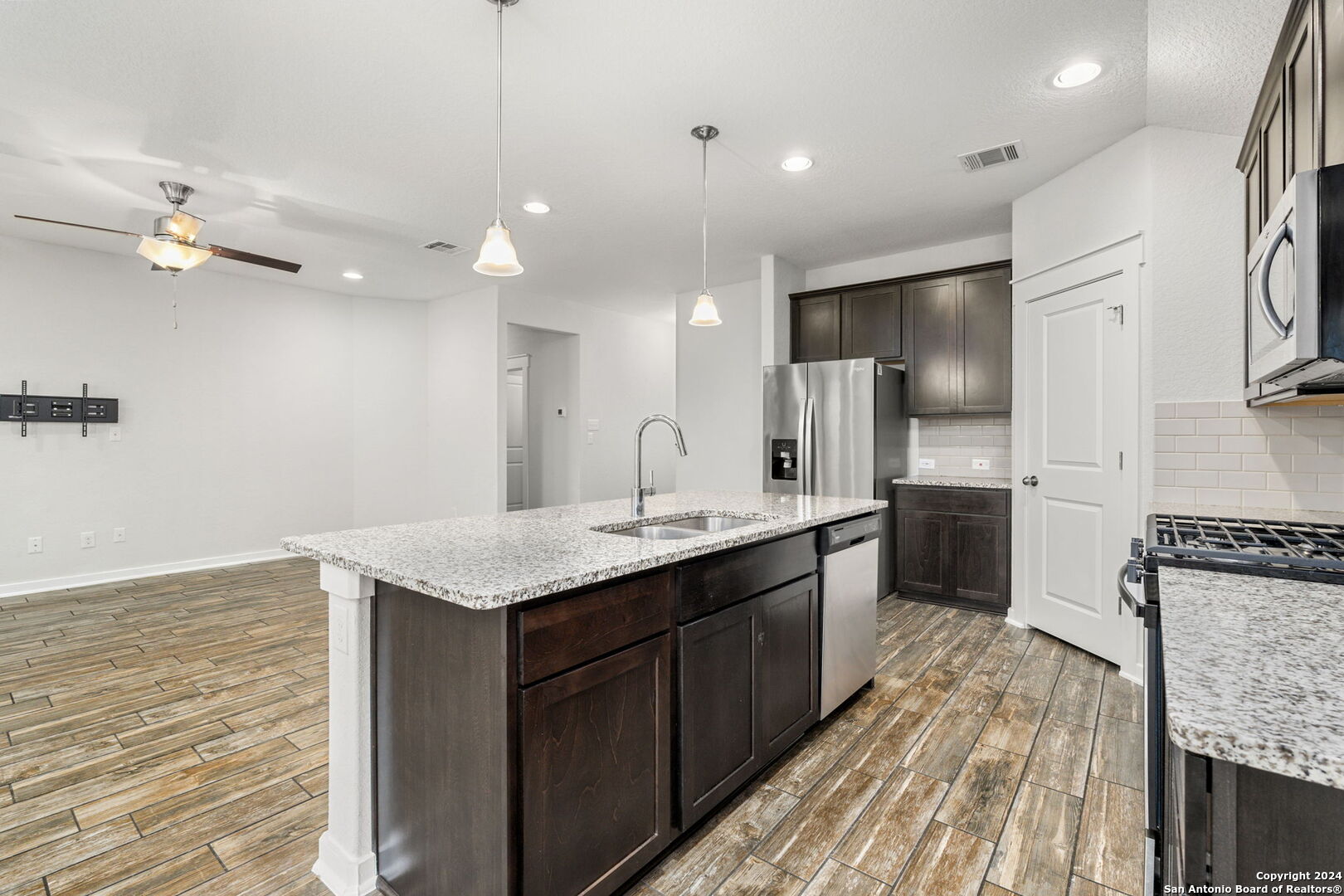 10510 FRANCISCO WAY