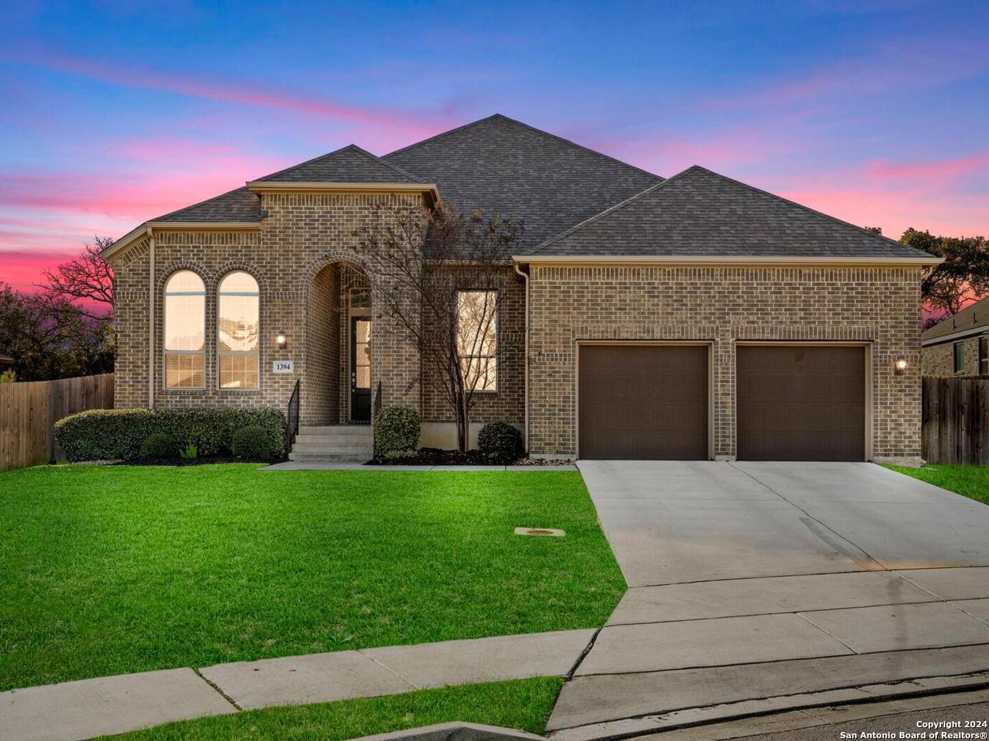 1394 RIGBY PARK