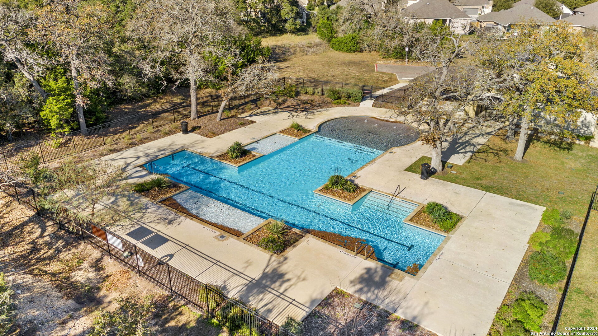1394 RIGBY PARK