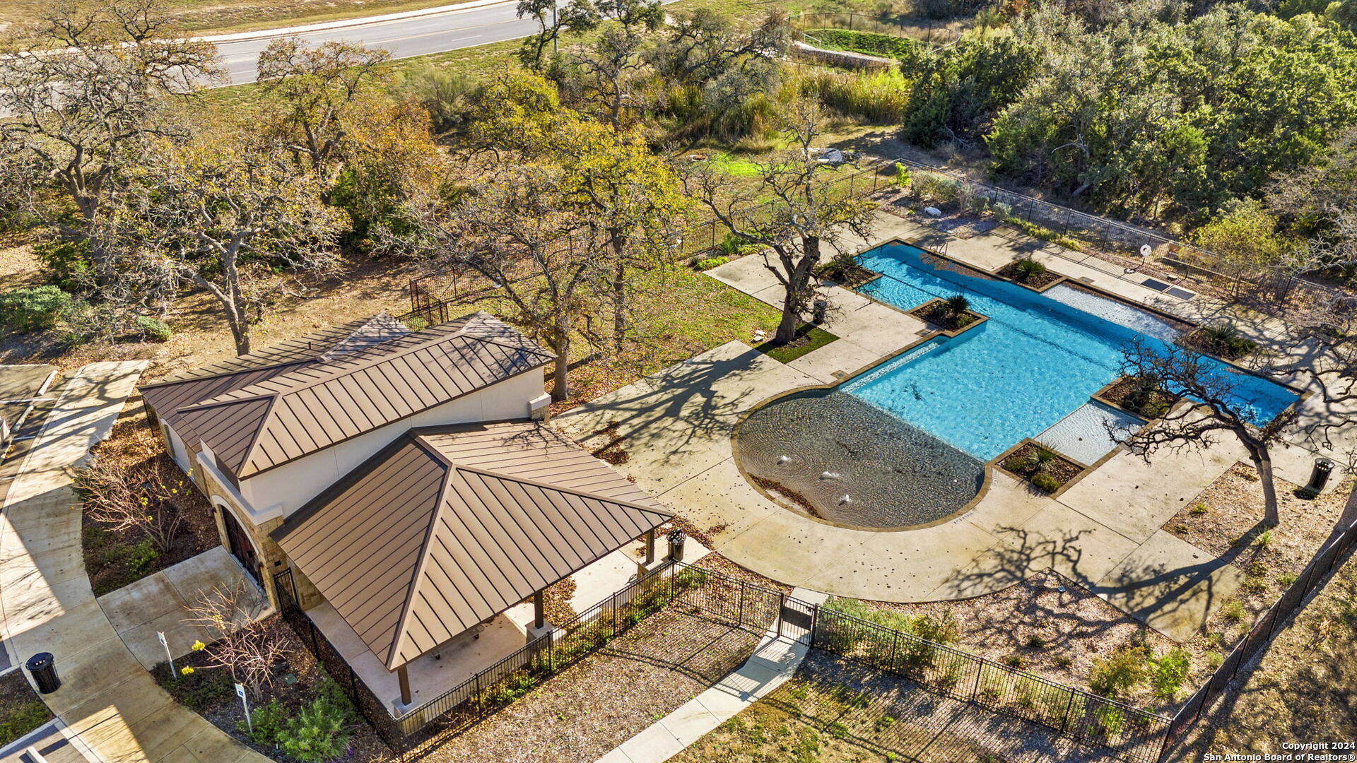 1394 RIGBY PARK