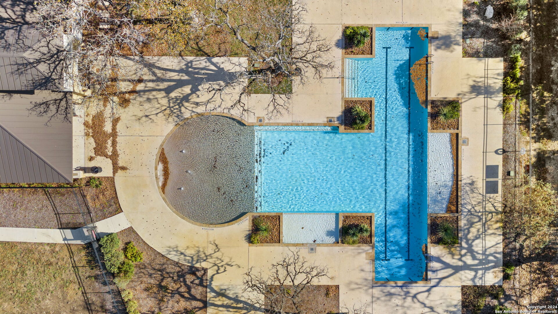1394 RIGBY PARK