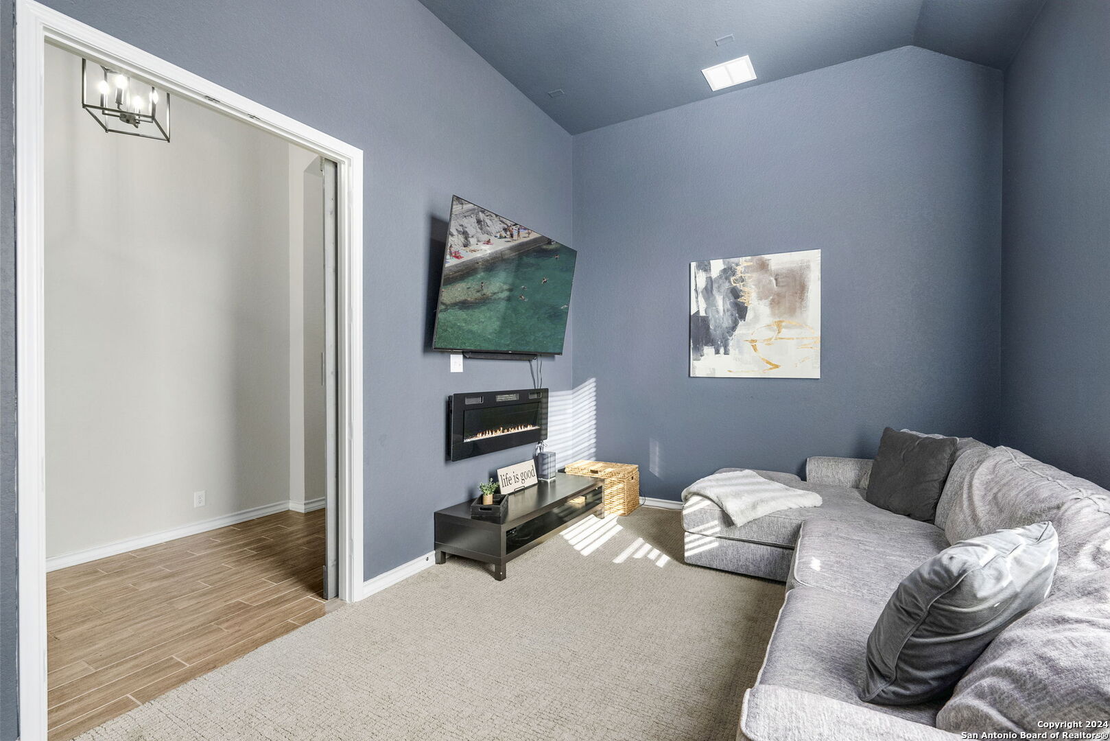1394 RIGBY PARK