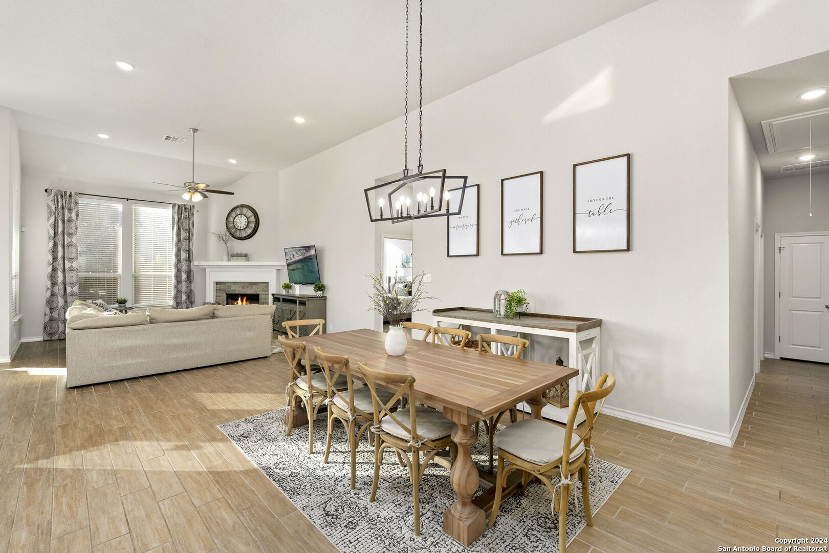 1394 RIGBY PARK