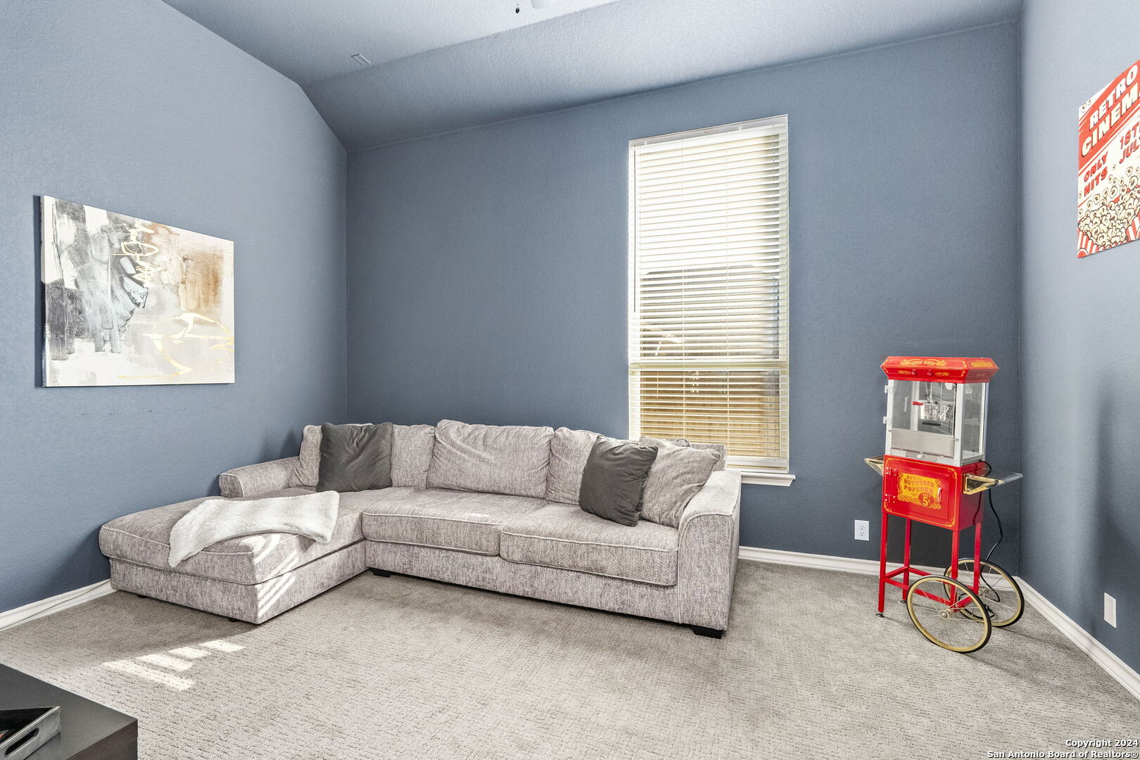 1394 RIGBY PARK