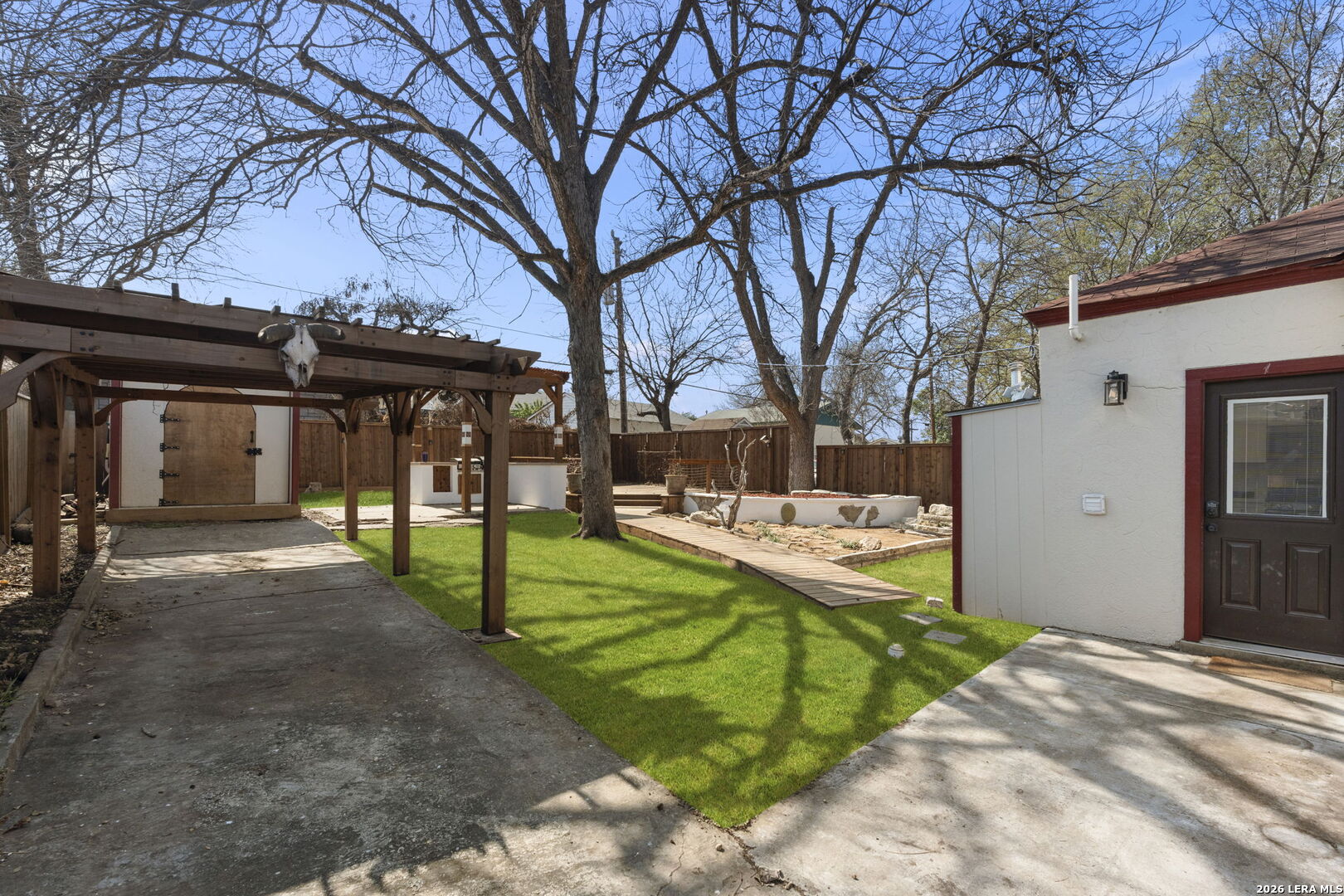 1526 Schley