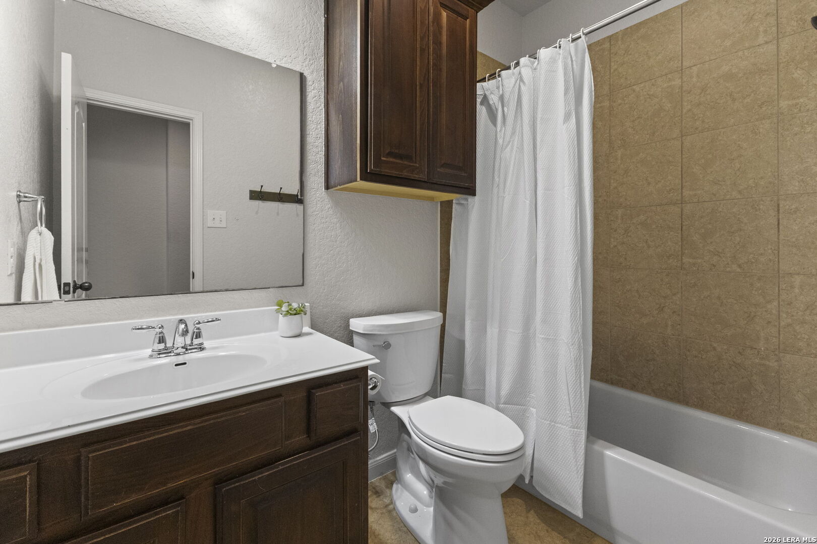 11823 Newton Trail