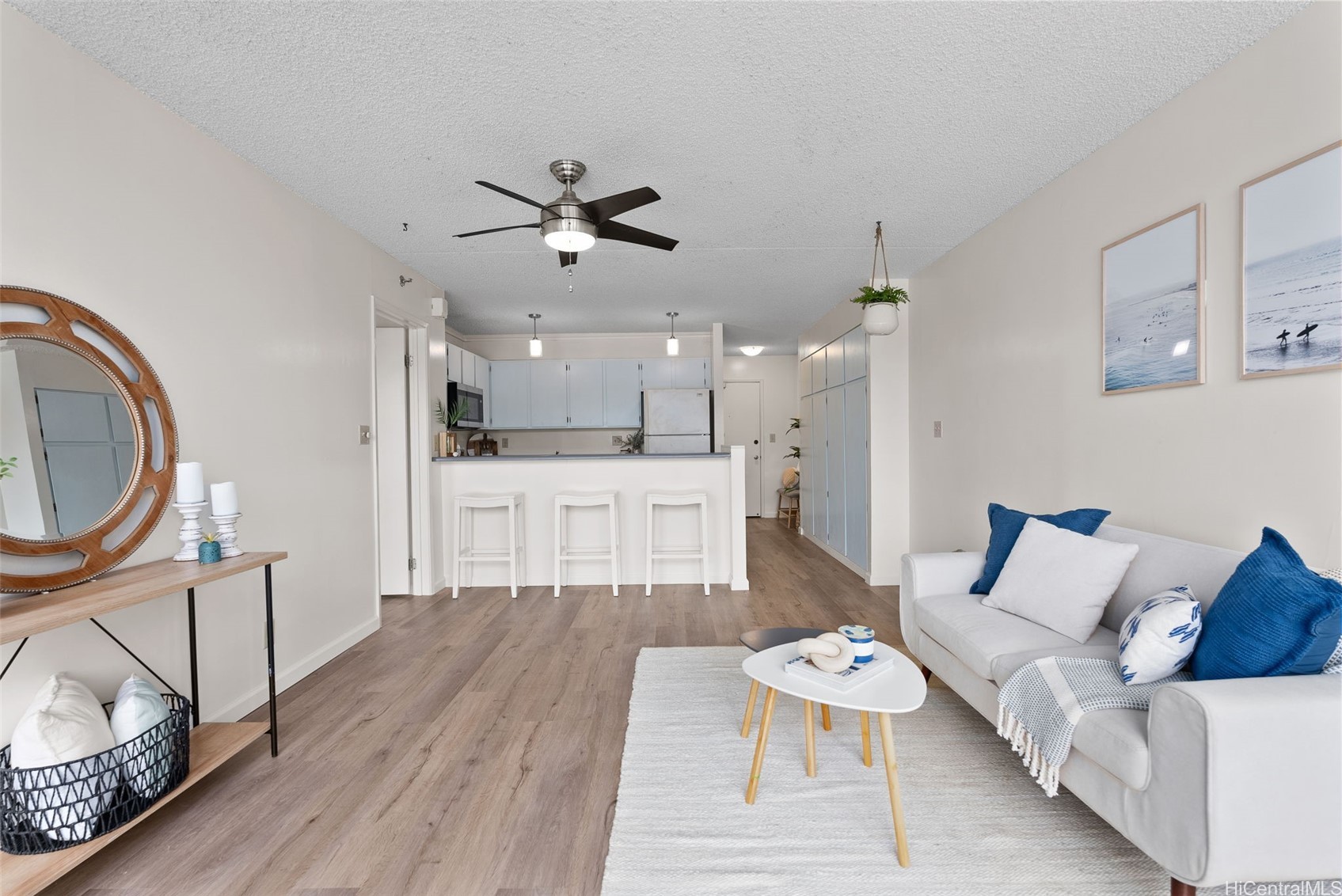 98-402 Koauka Loop 211