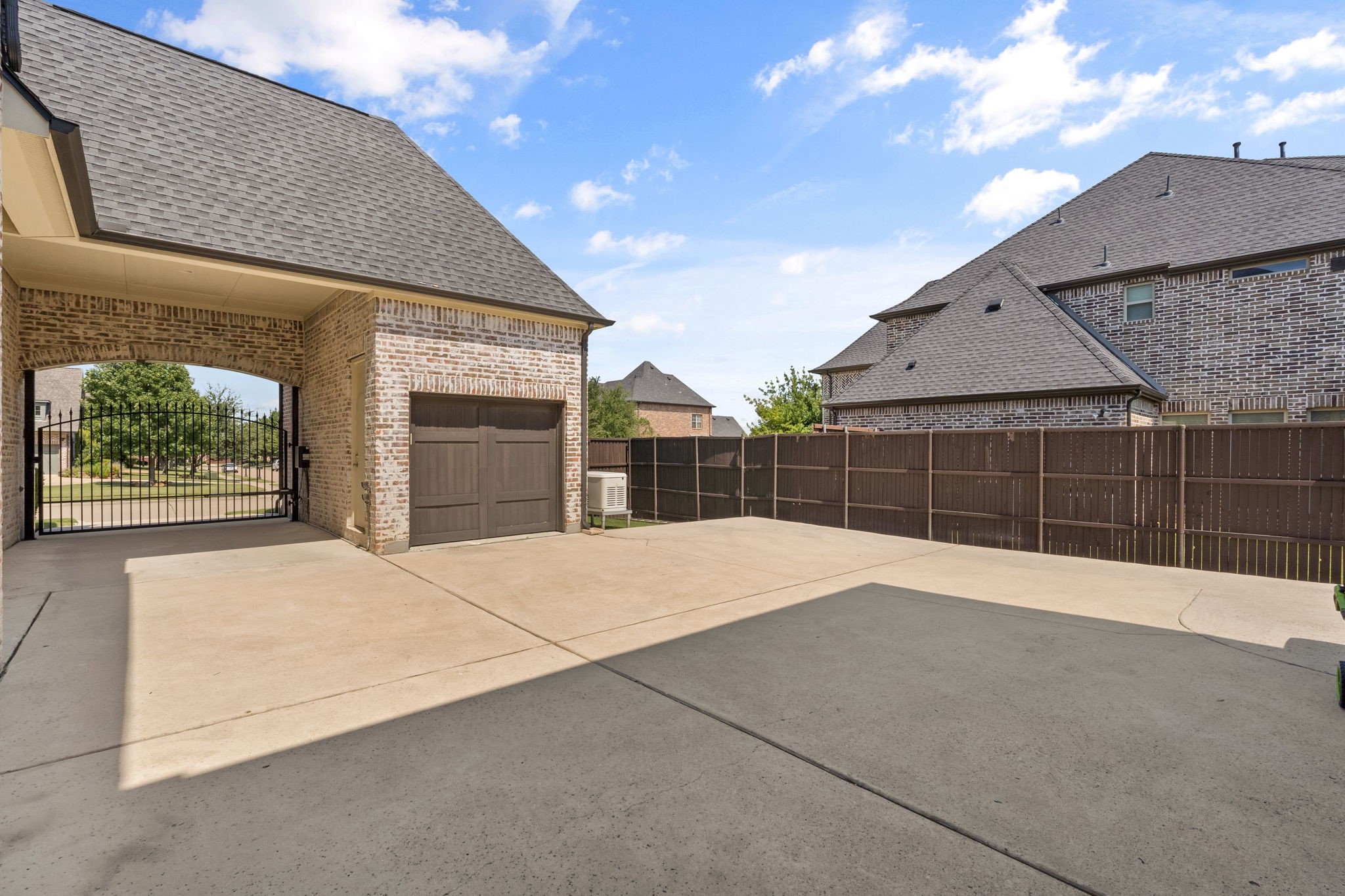 973 Pembrook Lane