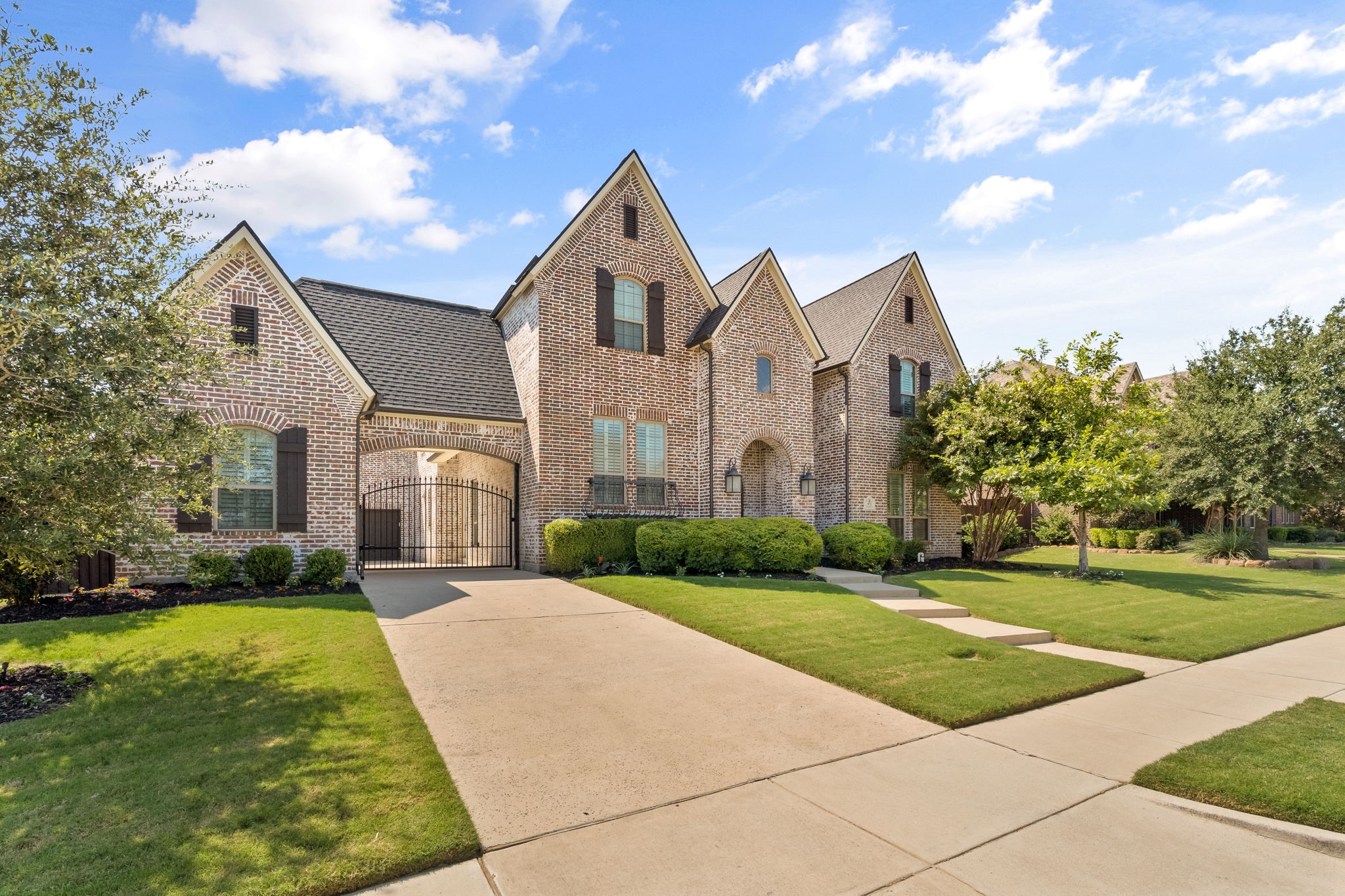 973 Pembrook Lane