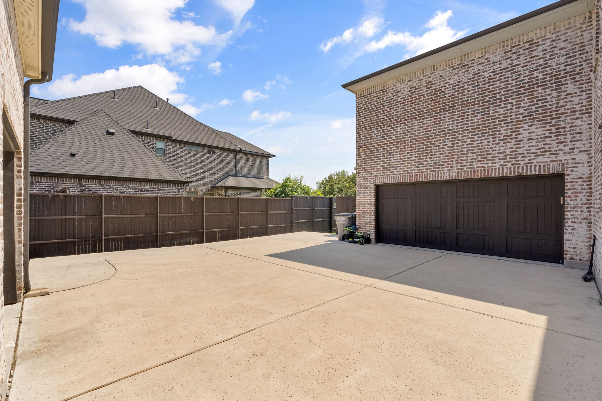 973 Pembrook Lane