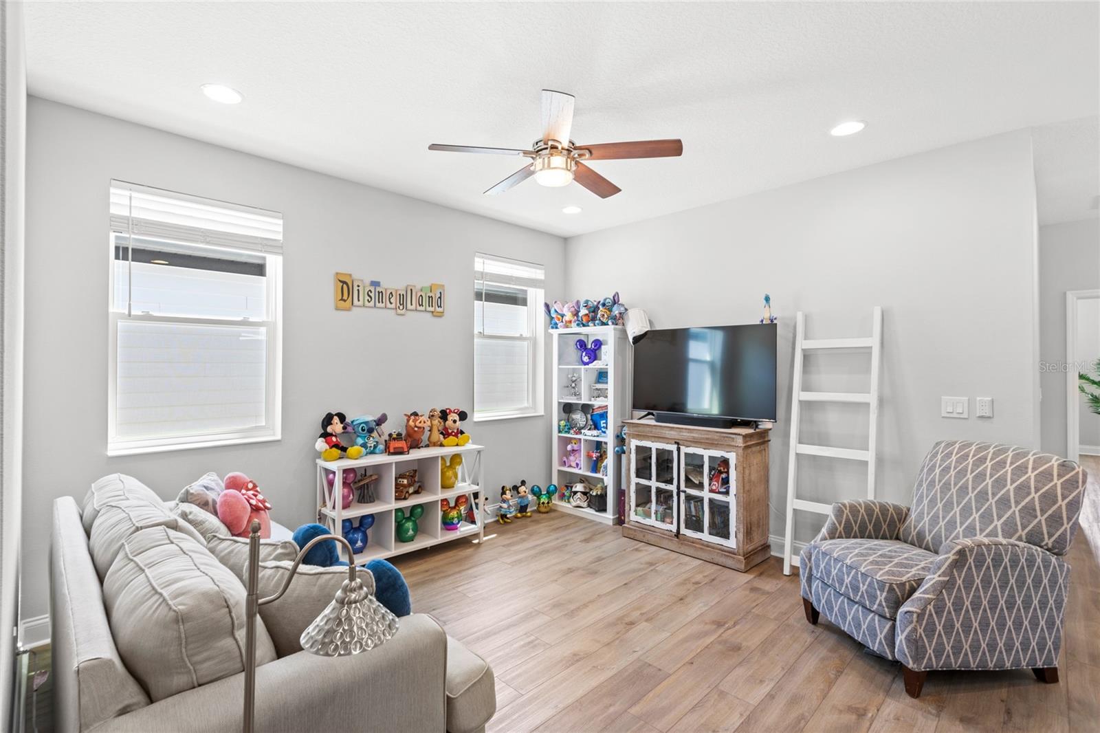 12067 EASTMOOR DR