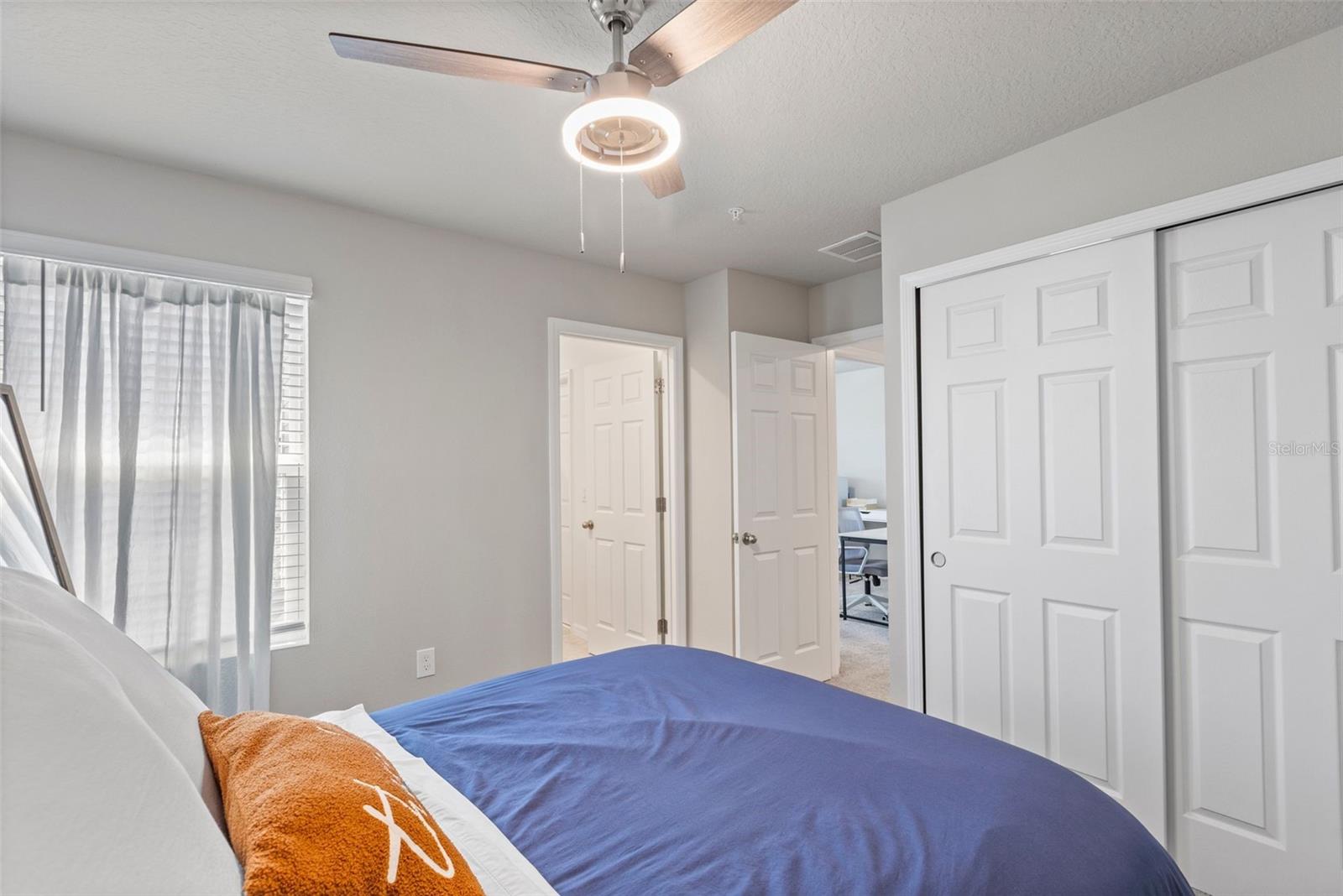 1425 PRAIRIE MEADOWS WAY