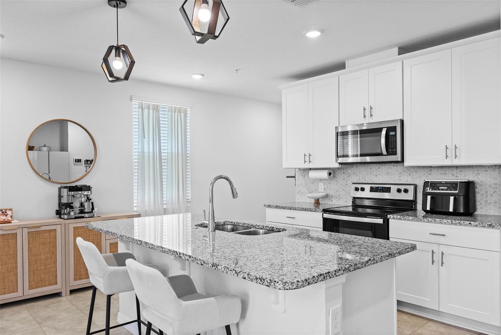 1425 PRAIRIE MEADOWS WAY