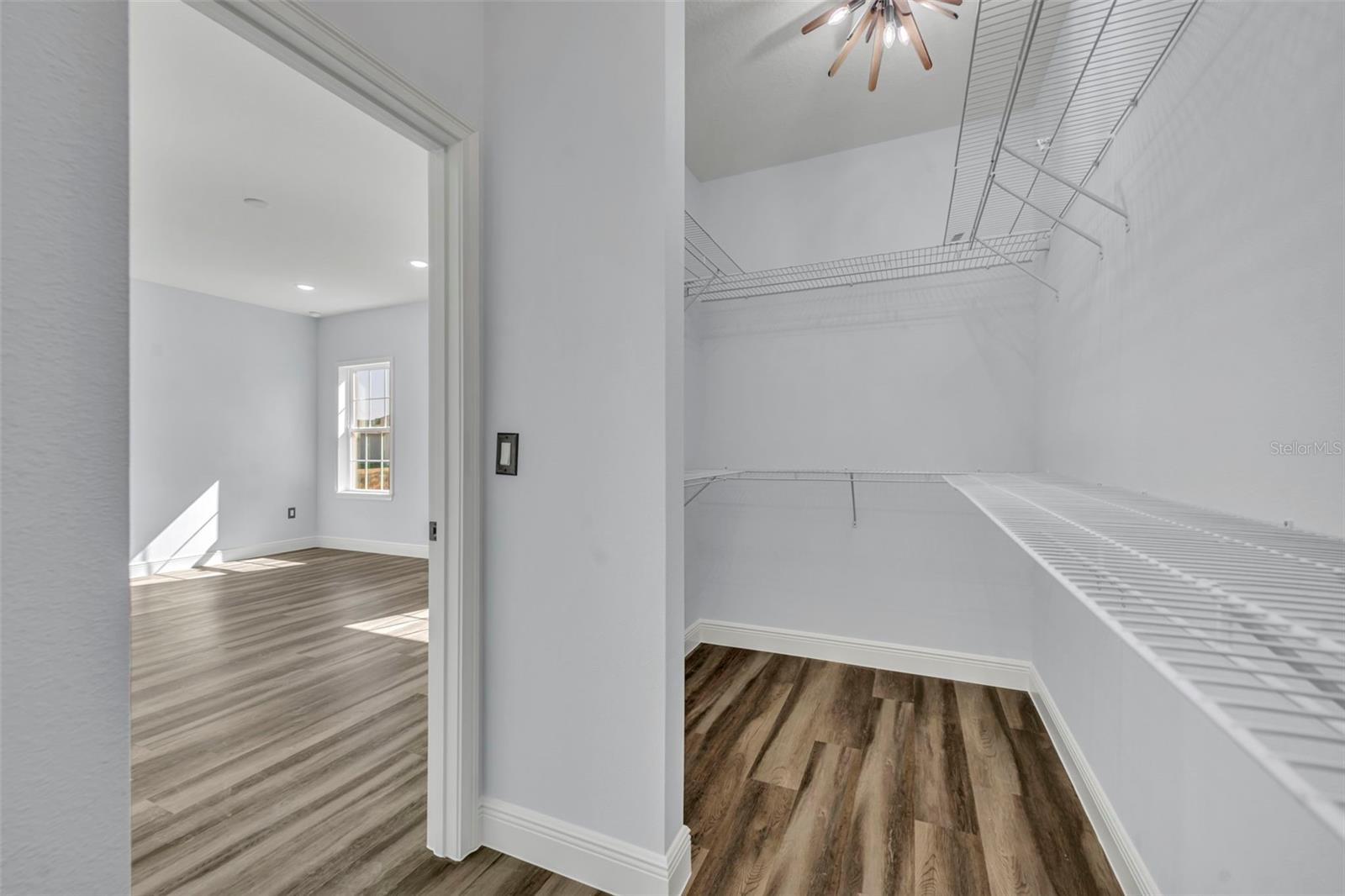 256 HIBISCUS LN