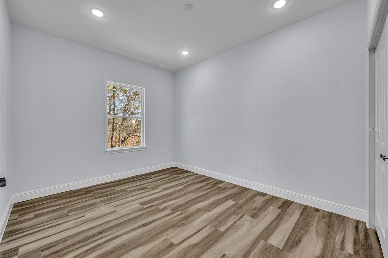 256 HIBISCUS LN
