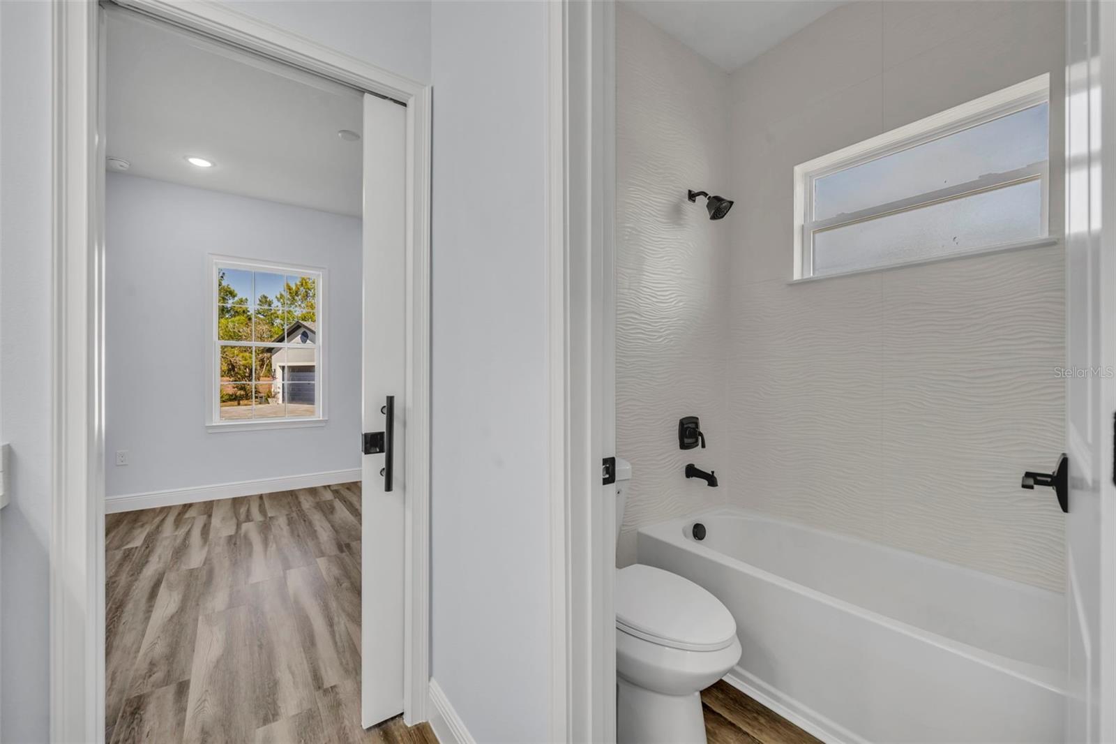 256 HIBISCUS LN