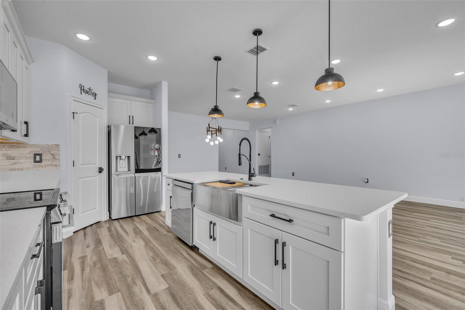 256 HIBISCUS LN