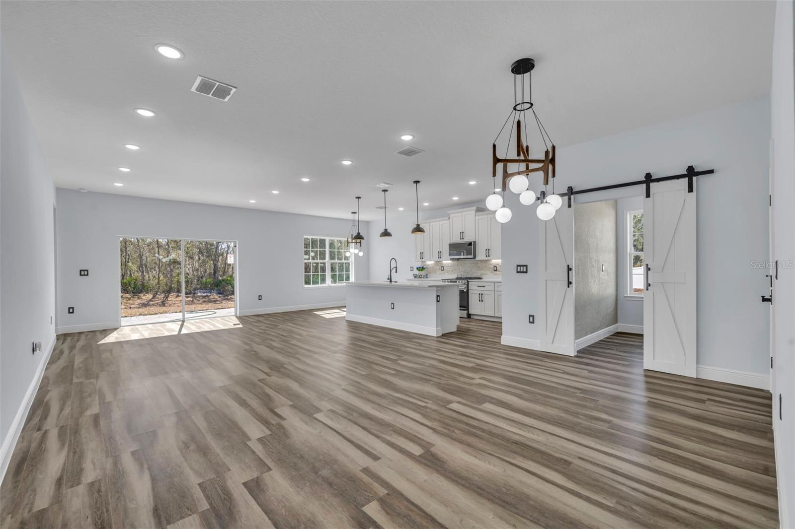 256 HIBISCUS LN