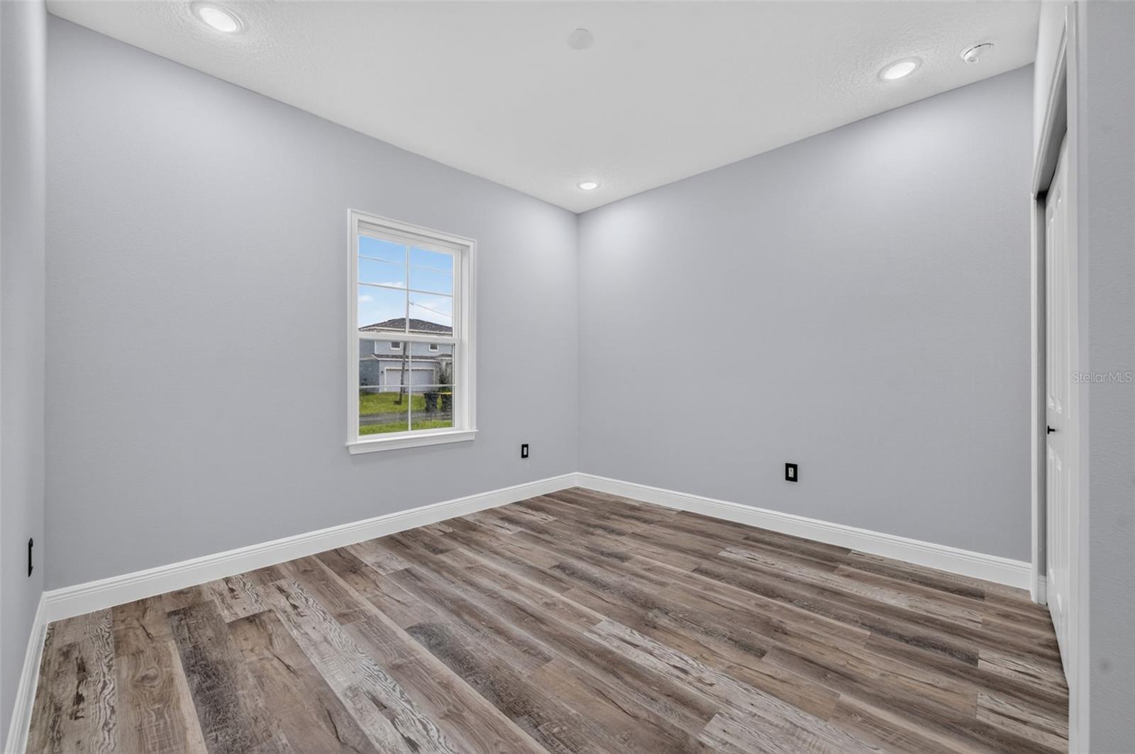 47 ORCHID CT