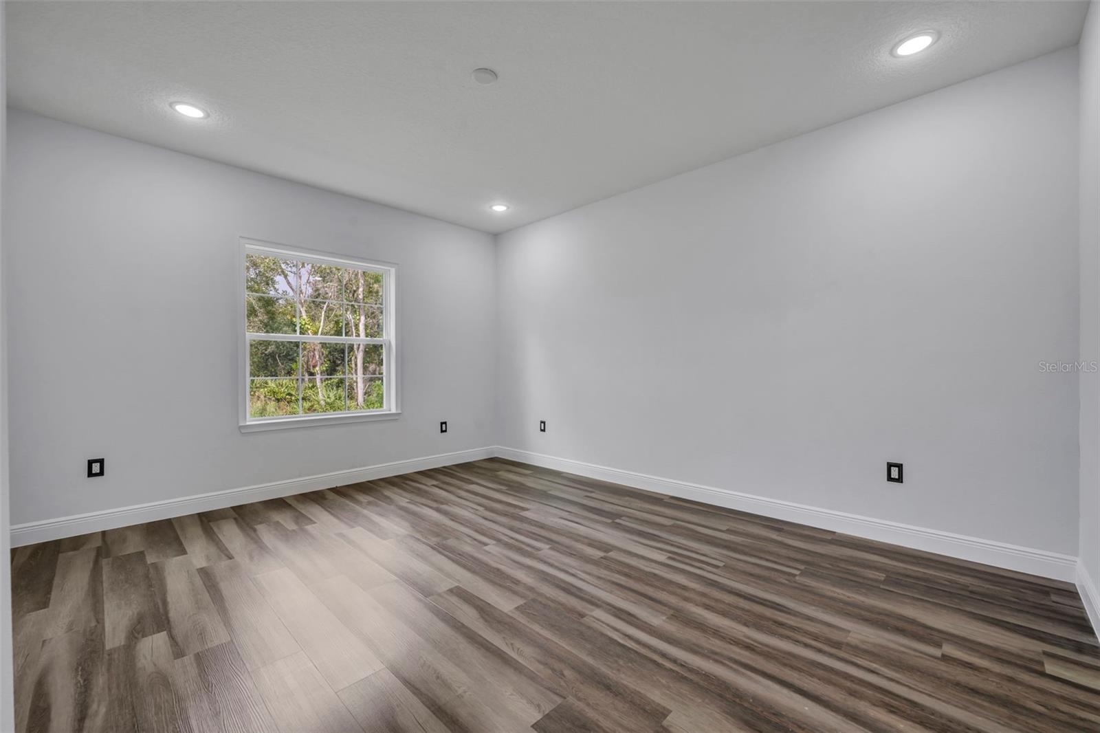 47 ORCHID CT