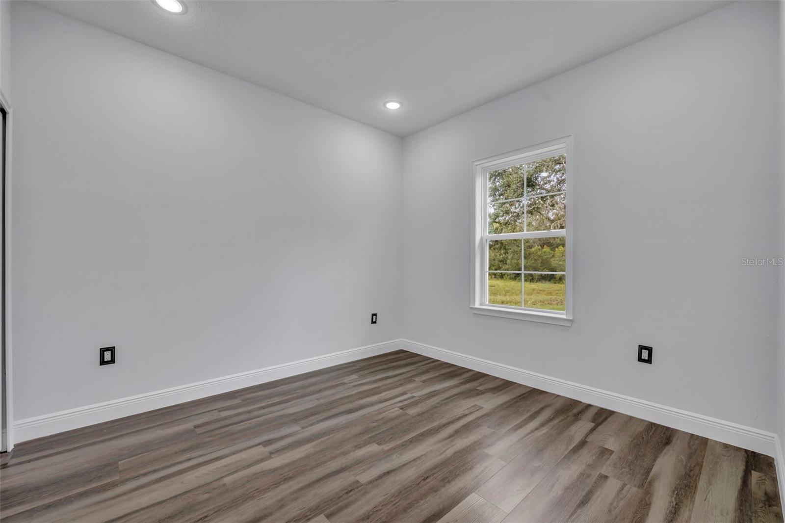 47 ORCHID CT