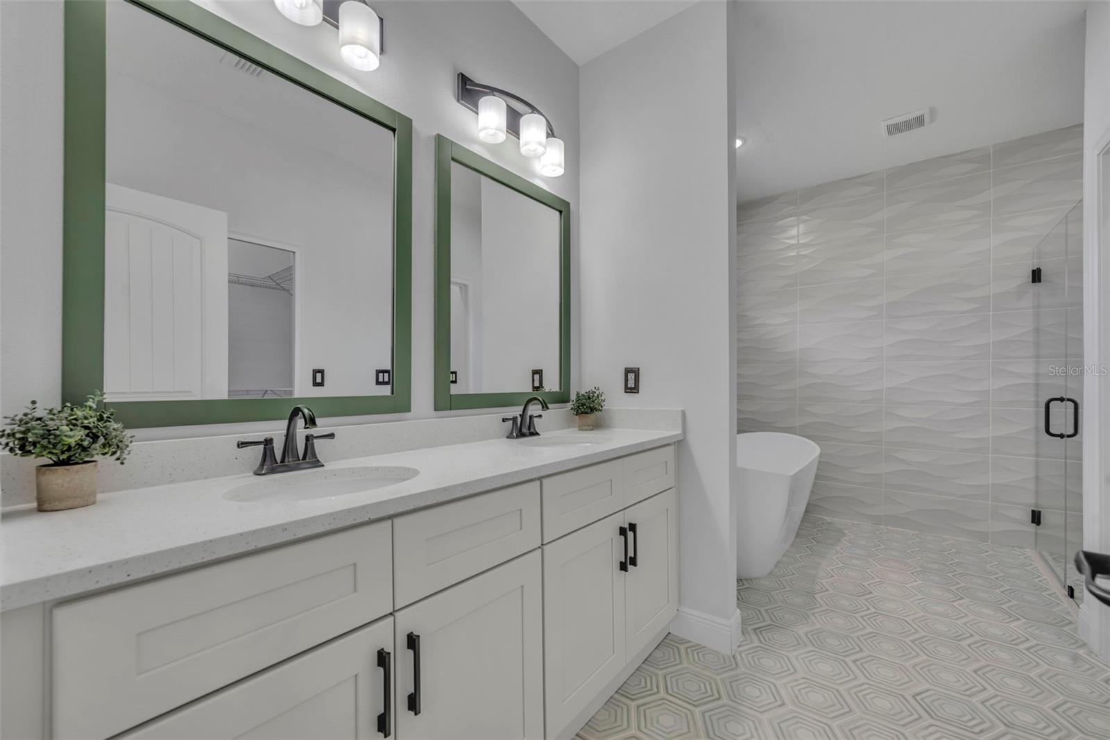 47 ORCHID CT