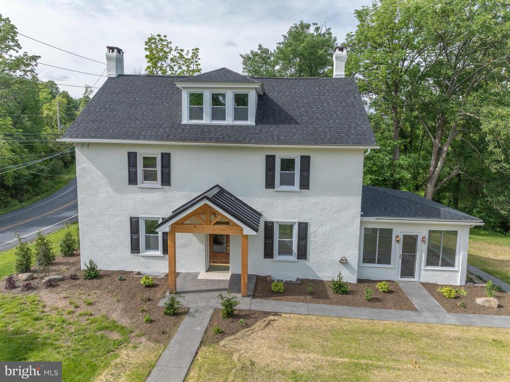 639 OLD AIRPORT ROAD