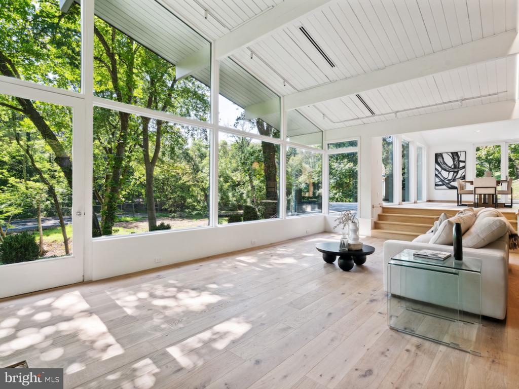 1848 MALLARD LANE