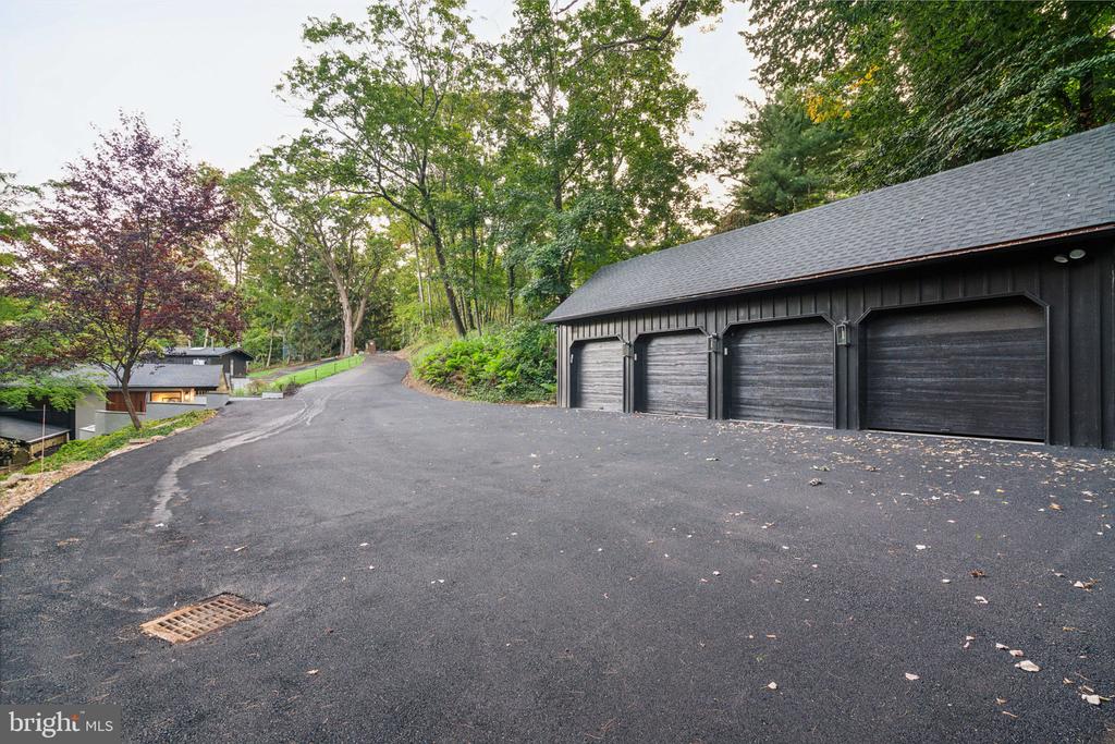 1848 MALLARD LANE