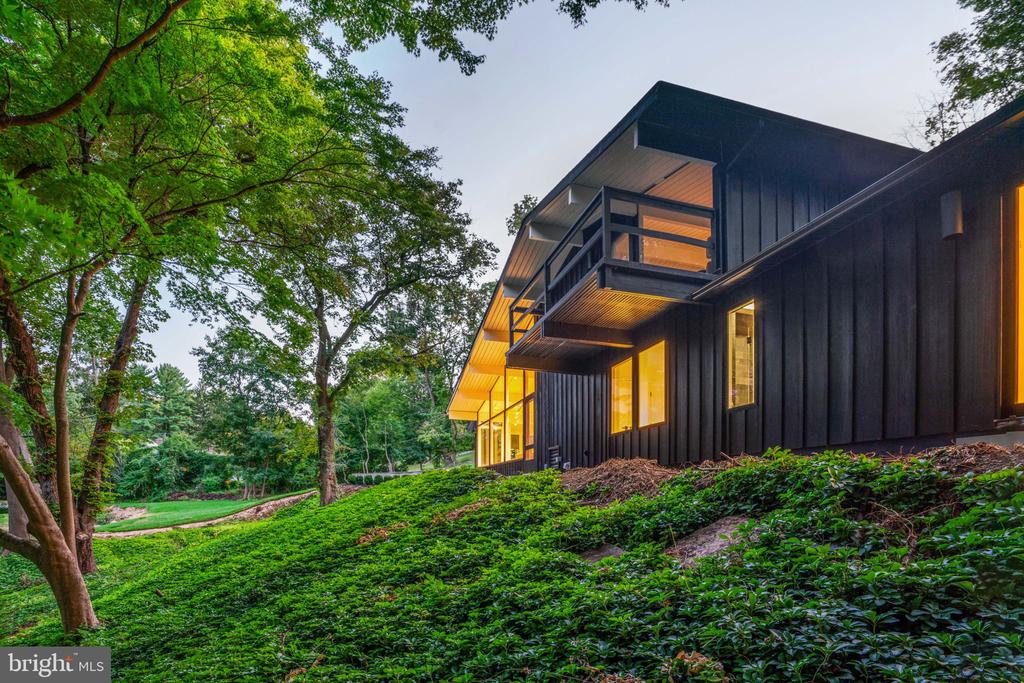 1848 MALLARD LANE